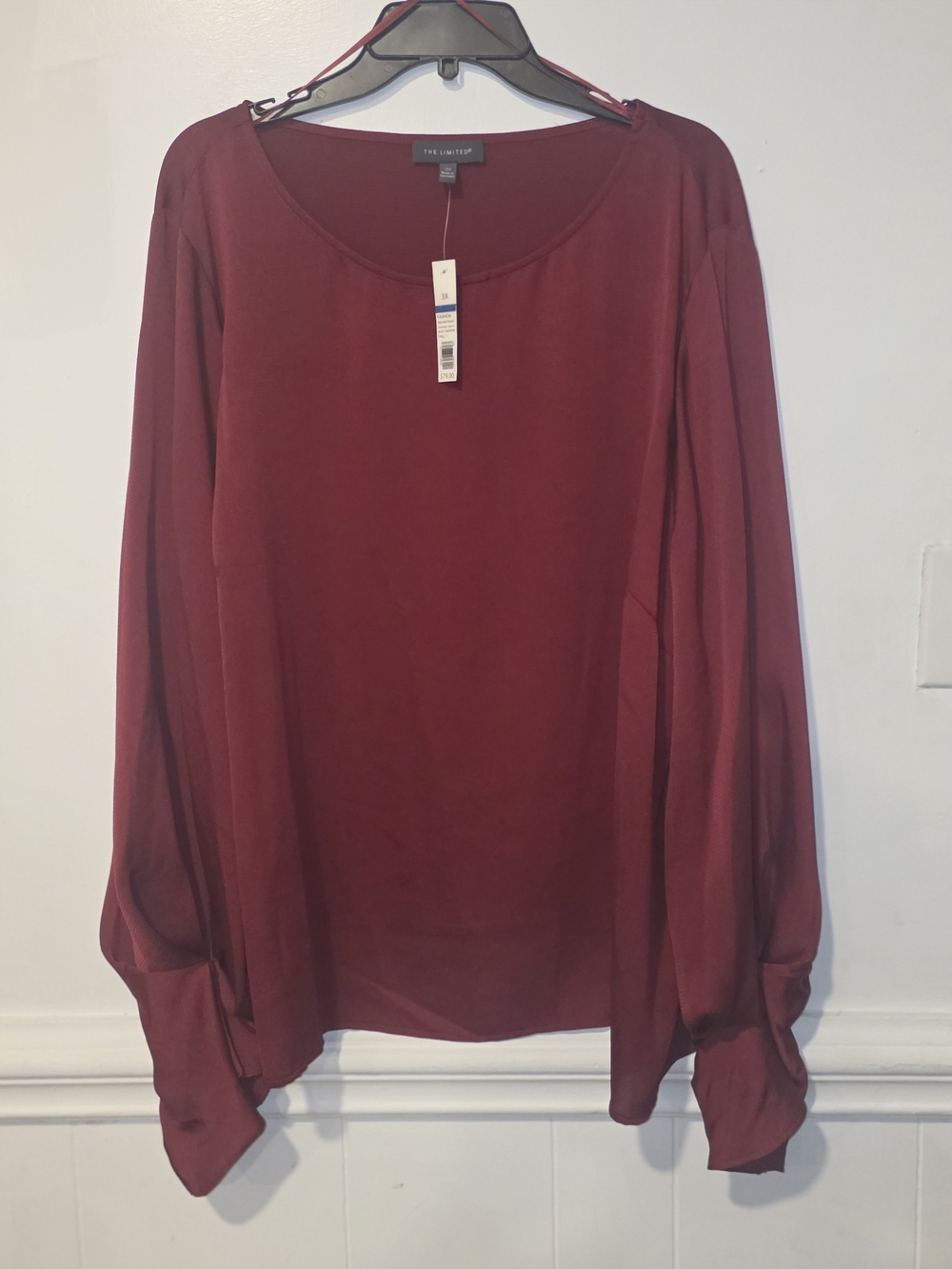 The Limited Women's Long-Sleeve Scoop Neck Top in Burgundy NWT